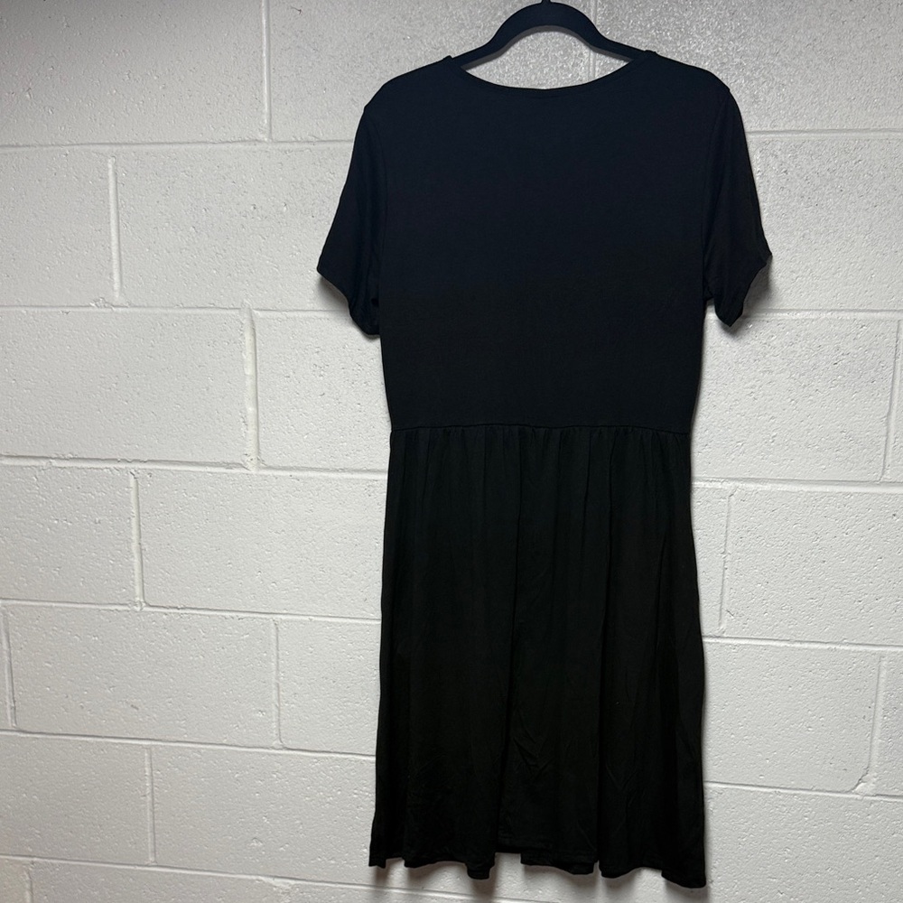 Huukeay Chic Black Dress - Picture 10 of 10